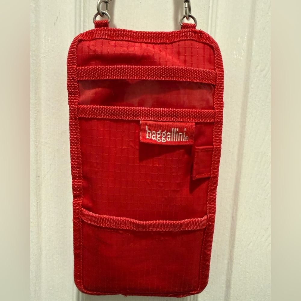 BAGGALLINI RED NYLON NECK STRAP, PASSPORT HOLDER, TRAVEL DOCUMENT ORGANIZER BAG